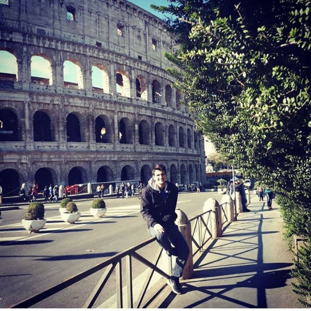 Ody travelling in Rome